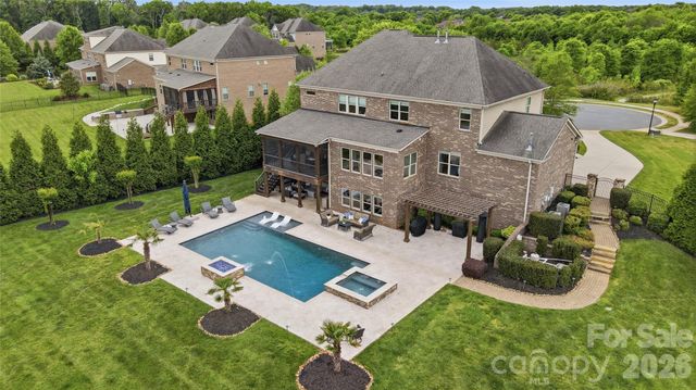 308 Walkers Bluff Court, Waxhaw, NC 28173