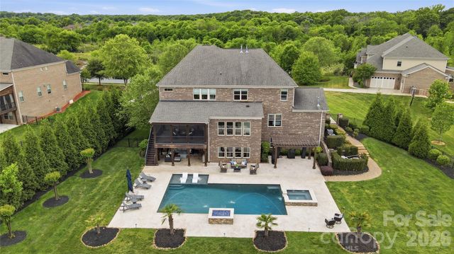 308 Walkers Bluff Court, Waxhaw, NC 28173