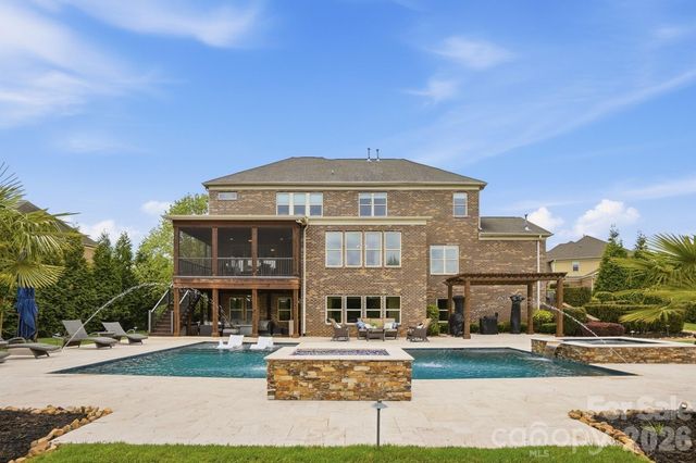 308 Walkers Bluff Court, Waxhaw, NC 28173