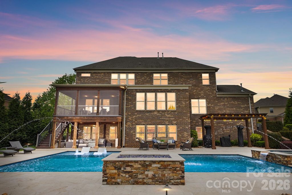 308 Walkers Bluff Court, Waxhaw, NC 28173