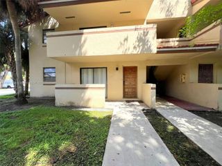 6355 SW 136th Ct 101J, Miami, FL 33183