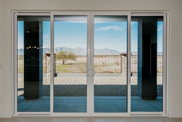 6407 S Calle Serena, Fort Mohave, AZ 86426