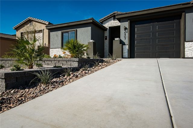 6407 S Calle Serena, Fort Mohave, AZ 86426