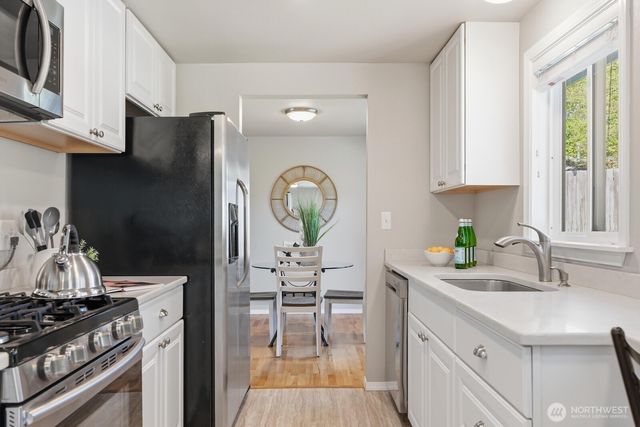 21225 96th Avenue W, Edmonds, WA 98020