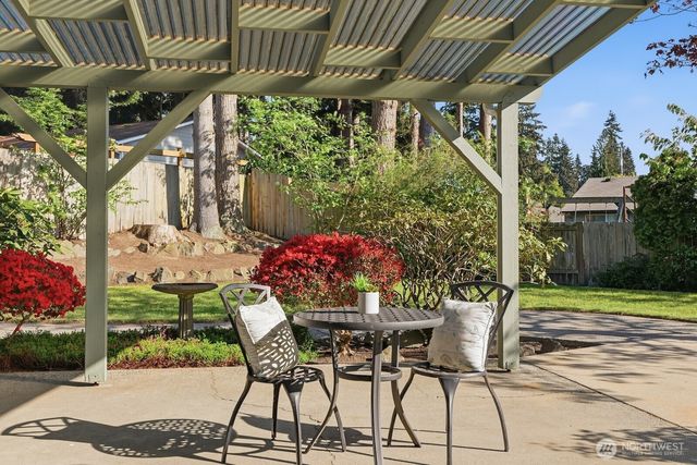 21225 96th Avenue W, Edmonds, WA 98020