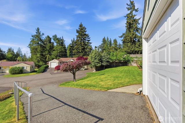 21225 96th Avenue W, Edmonds, WA 98020