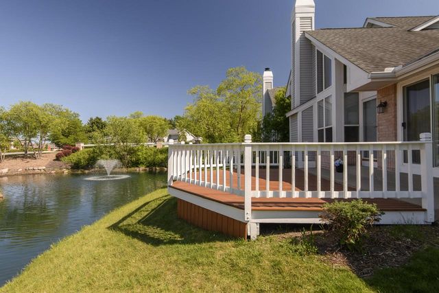 14142 W Waters WAY, New Berlin, WI 53151