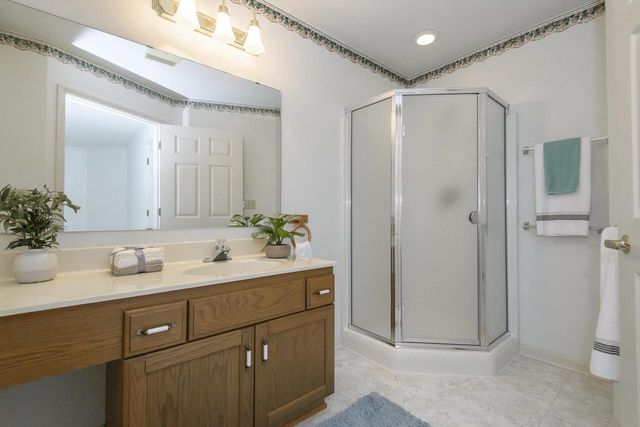 14142 W Waters WAY, New Berlin, WI 53151