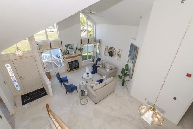 14142 W Waters WAY, New Berlin, WI 53151