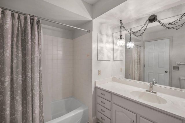 14501 Atrium Way 225, Minnetonka, MN 55345