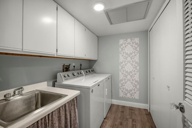14501 Atrium Way 225, Minnetonka, MN 55345