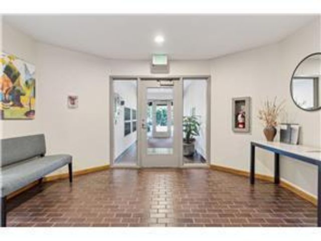 14501 Atrium Way 225, Minnetonka, MN 55345