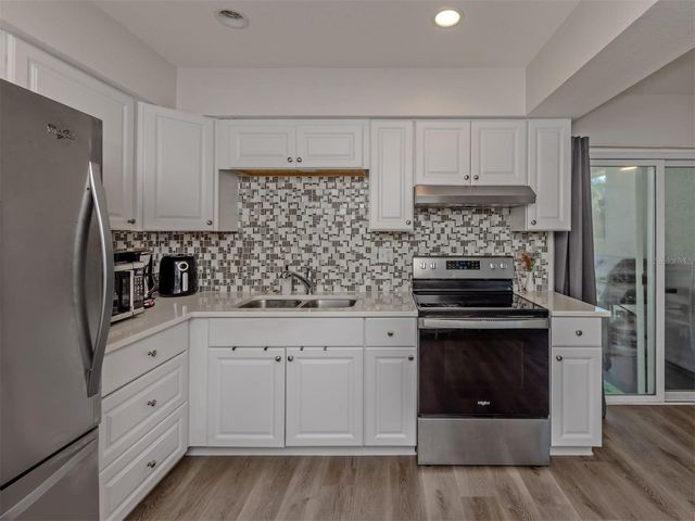 5568 KENWOOD DRIVE, North Port, FL 34287
