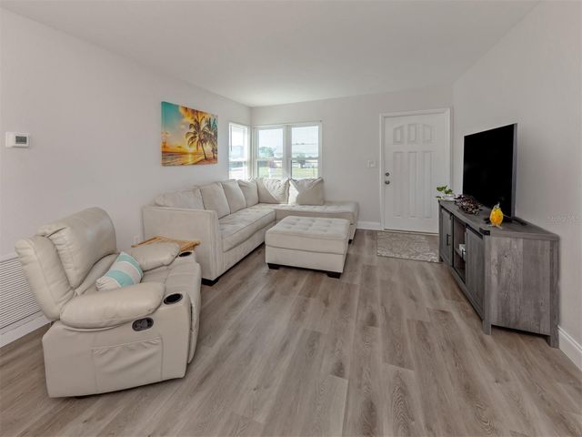 5568 KENWOOD DRIVE, North Port, FL 34287