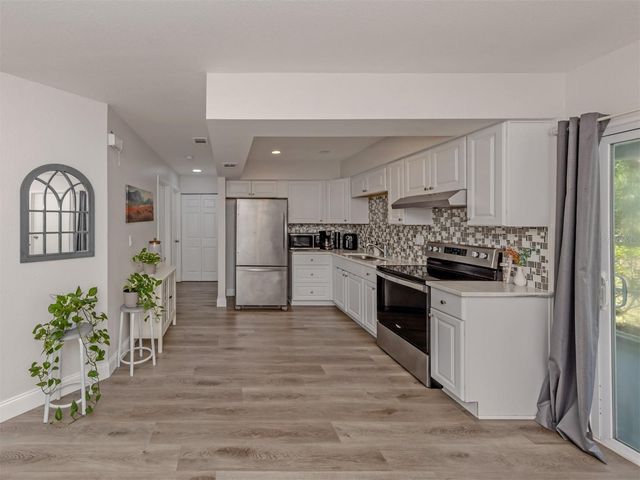 5568 KENWOOD DRIVE, North Port, FL 34287