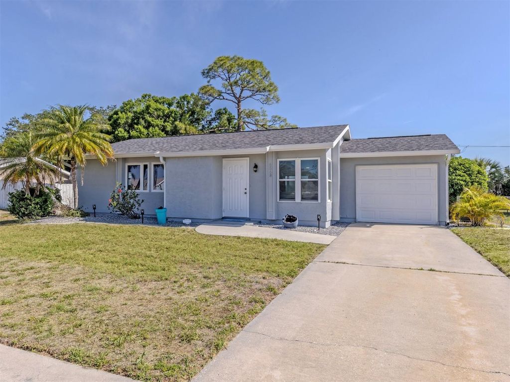 5568 KENWOOD DRIVE, North Port, FL 34287