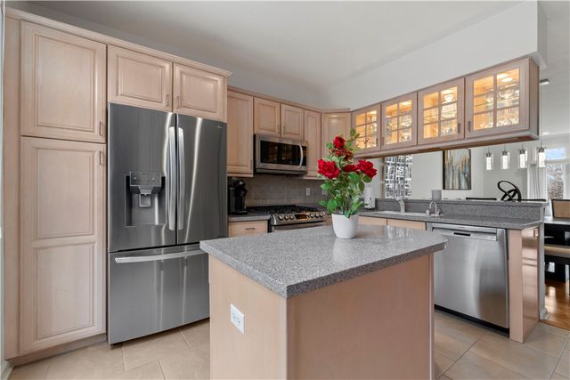 59 Waterfront Drive, Washington's Landing, PA 15222