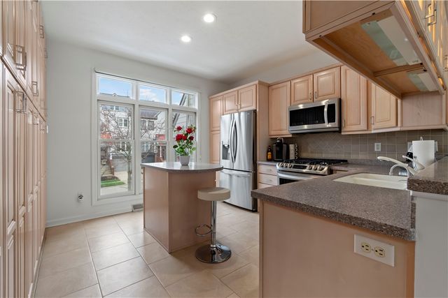 59 Waterfront Drive, Washington's Landing, PA 15222