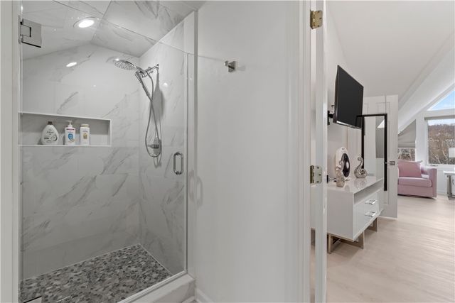 59 Waterfront Drive, Washington's Landing, PA 15222