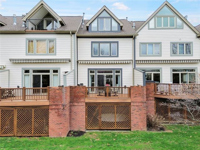 59 Waterfront Drive, Washington's Landing, PA 15222