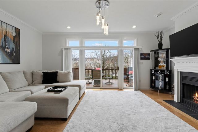 59 Waterfront Drive, Washington's Landing, PA 15222