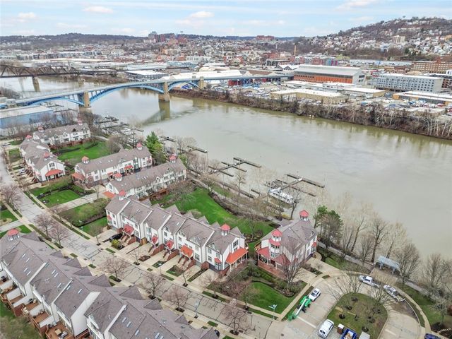 59 Waterfront Drive, Washington's Landing, PA 15222