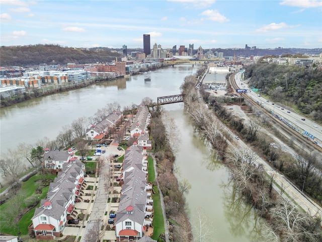 59 Waterfront Drive, Washington's Landing, PA 15222