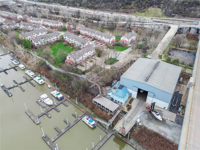 59 Waterfront Drive, Washington's Landing, PA 15222