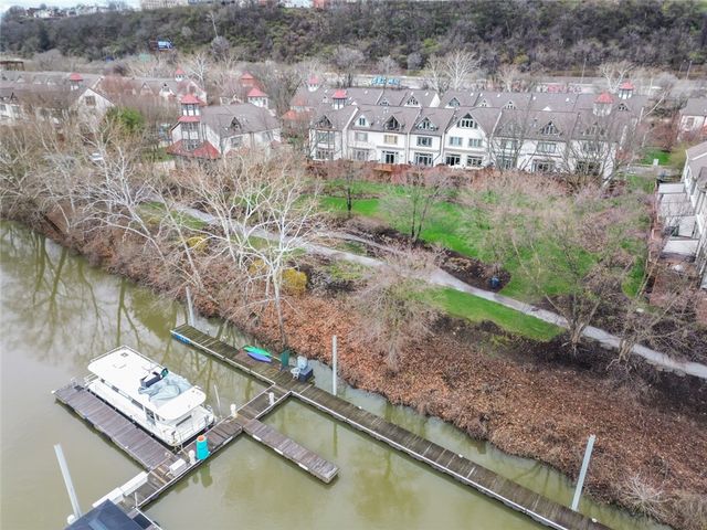 59 Waterfront Drive, Washington's Landing, PA 15222