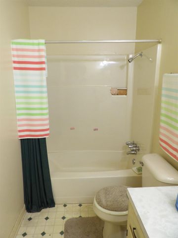 524 E Calhoun Street, Monticello, AR 71655