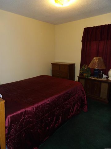 524 E Calhoun Street, Monticello, AR 71655