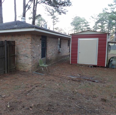 524 E Calhoun Street, Monticello, AR 71655