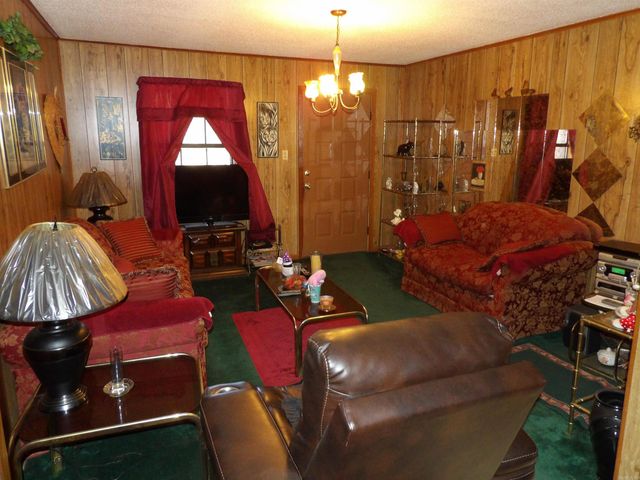 524 E Calhoun Street, Monticello, AR 71655