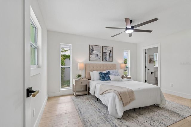 1137 54TH AVENUE S, St Petersburg, FL 33705