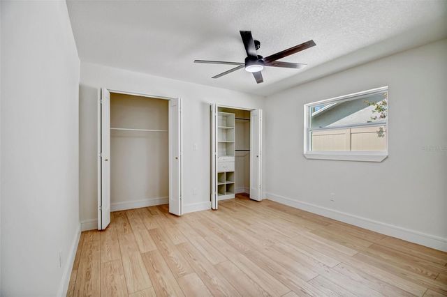 1137 54TH AVENUE S, St Petersburg, FL 33705