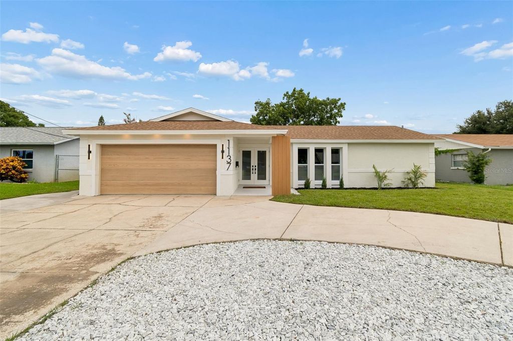 1137 54TH AVENUE S, St Petersburg, FL 33705