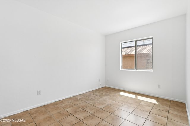 5242 W Canyon Towhee Street, Tucson, AZ 85742