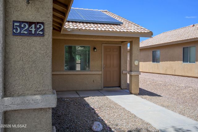 5242 W Canyon Towhee Street, Tucson, AZ 85742