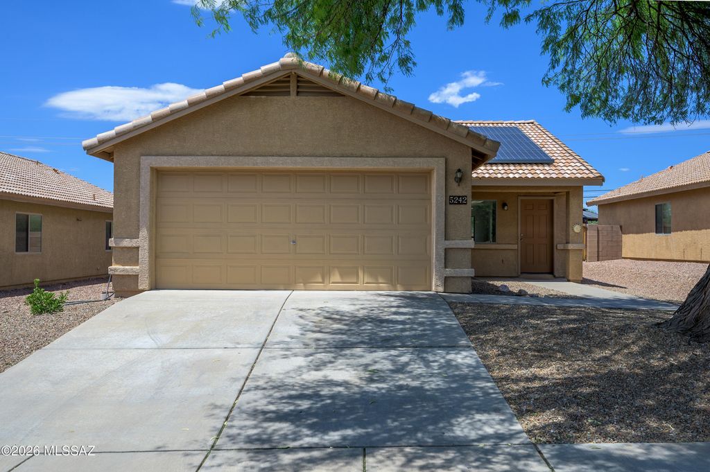 5242 W Canyon Towhee Street, Tucson, AZ 85742