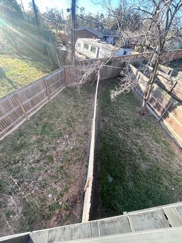 622 Maple Way, Houston, TX 77015