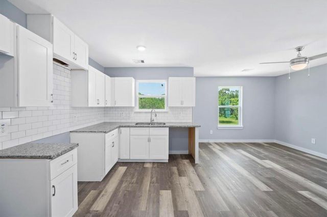 622 Maple Way, Houston, TX 77015