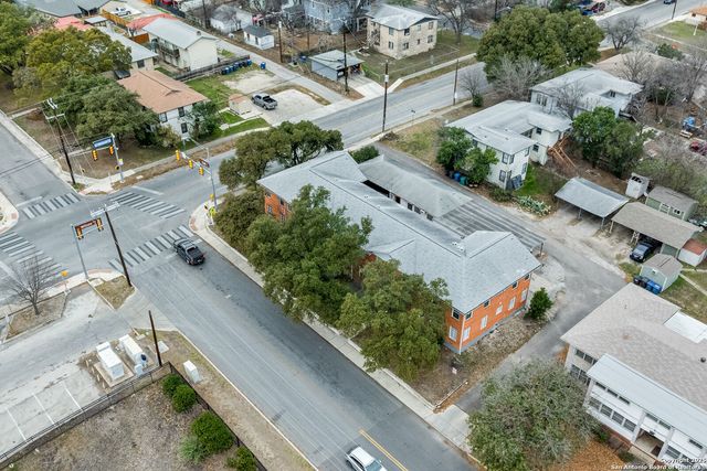 553 CLUB DR, San Antonio, TX 78201