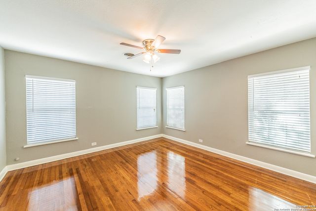 553 CLUB DR, San Antonio, TX 78201