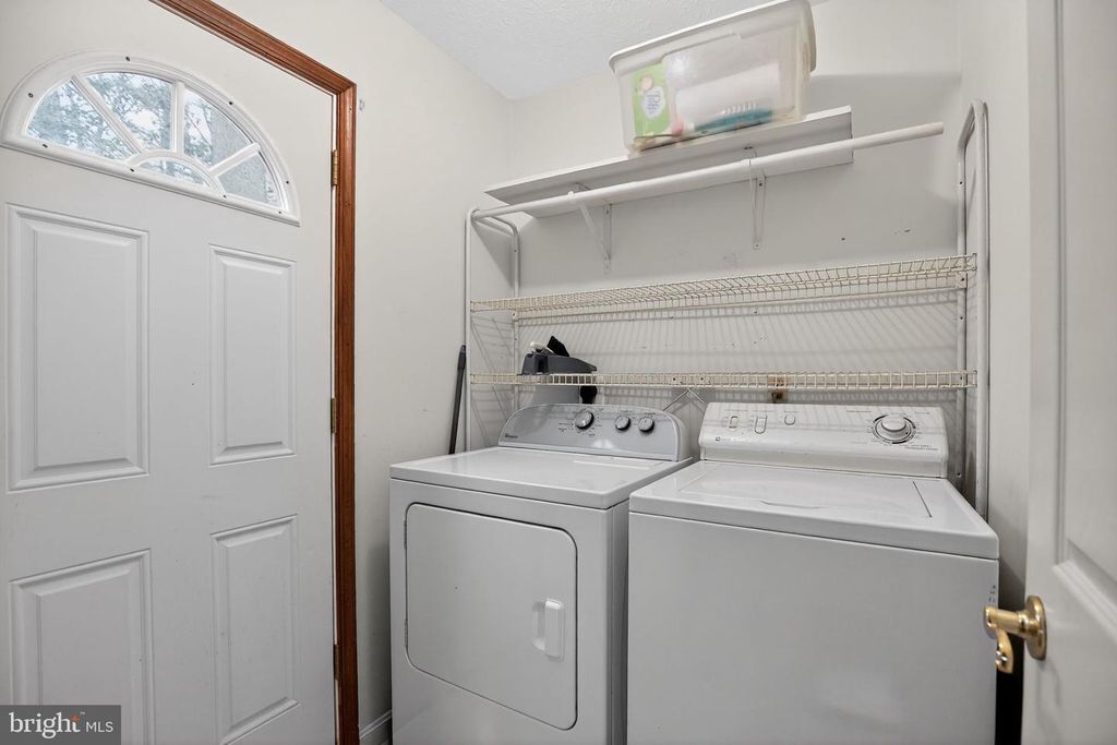 Image 21 of property listing at 779 SPRUCE DR, Lusby, MD 20657