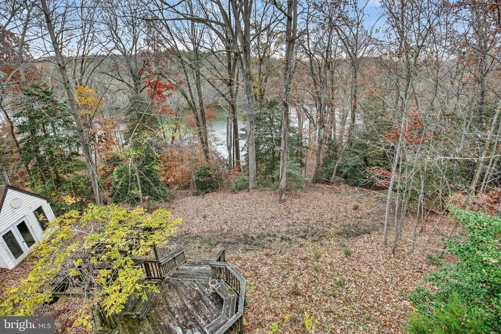 Image 34 of property listing at 779 SPRUCE DR, Lusby, MD 20657
