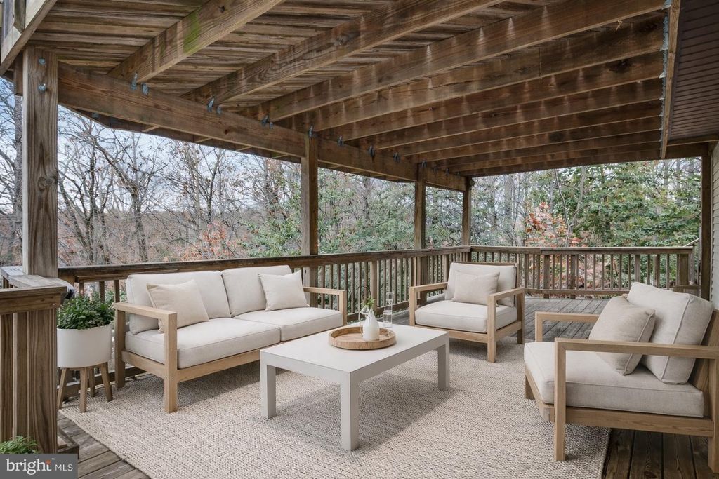 Image 35 of property listing at 779 SPRUCE DR, Lusby, MD 20657