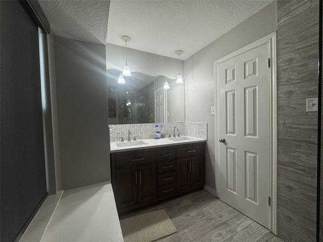 5814 Shreveport DR, Austin, TX 78727