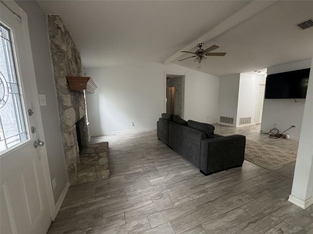 5814 Shreveport DR, Austin, TX 78727