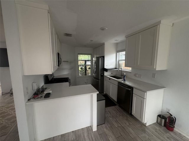 5814 Shreveport DR, Austin, TX 78727