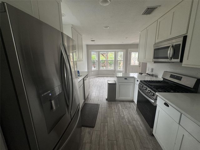 5814 Shreveport DR, Austin, TX 78727